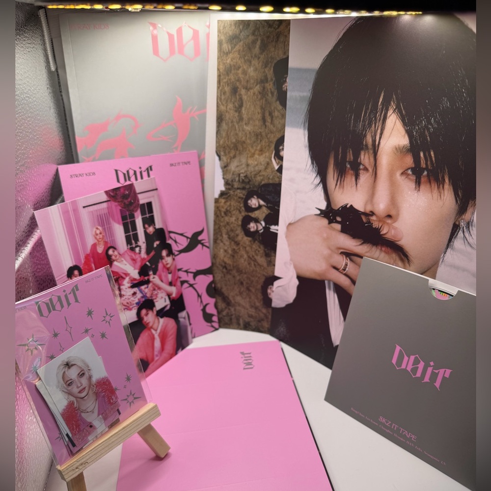 Stray Kids Do it Album, No photocards, IN Picture
